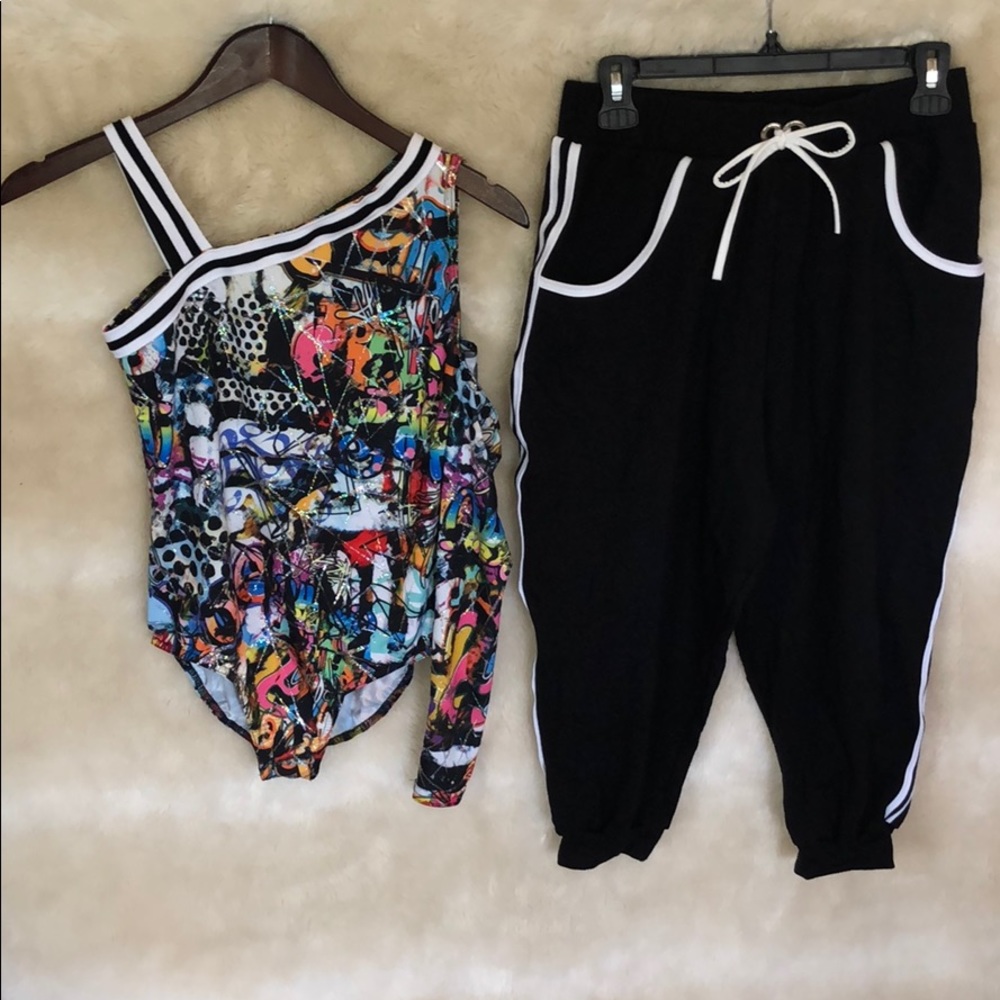 Hip hop dance costume